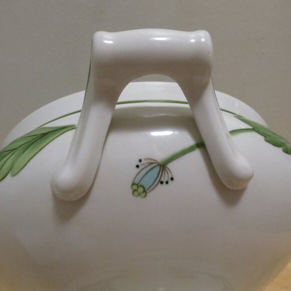 Villeroy Boch Amapola Soup Tureen w/Lid Germany 6.5" Diameter No Ladle - Picture 7 of 11
